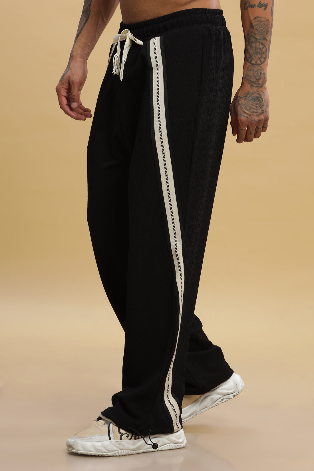 Baggy Black Track Pant